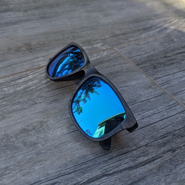 Eminence - Driftwood - Sky Blue Polarized Lens